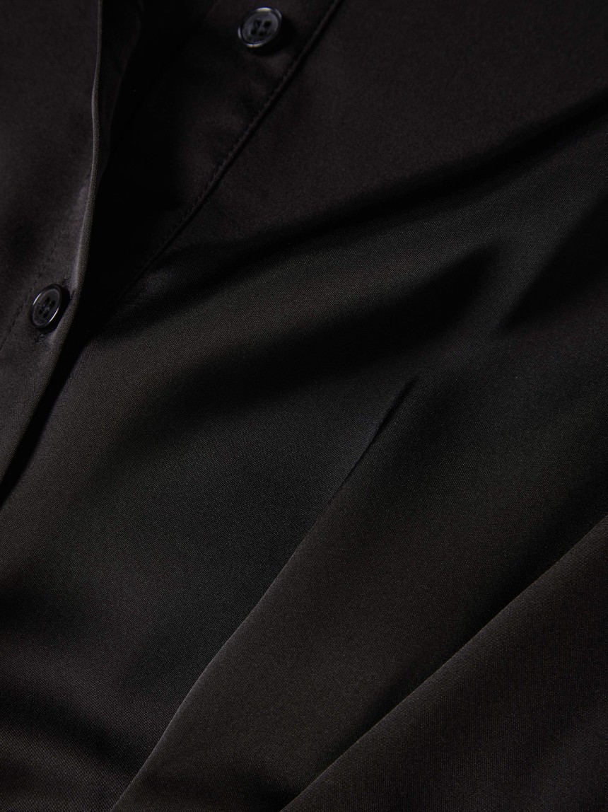 Fluid shirt