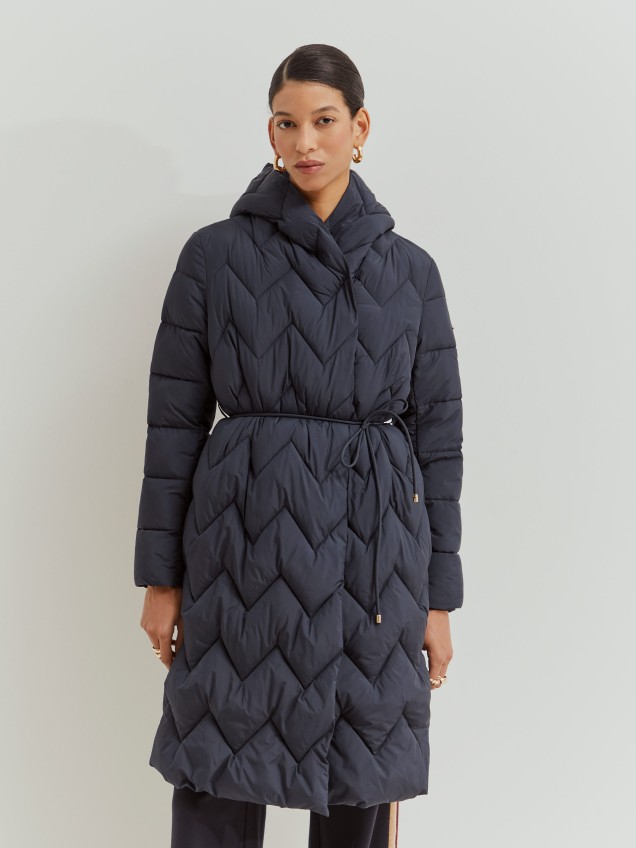 Blus�o acolchoado comprido