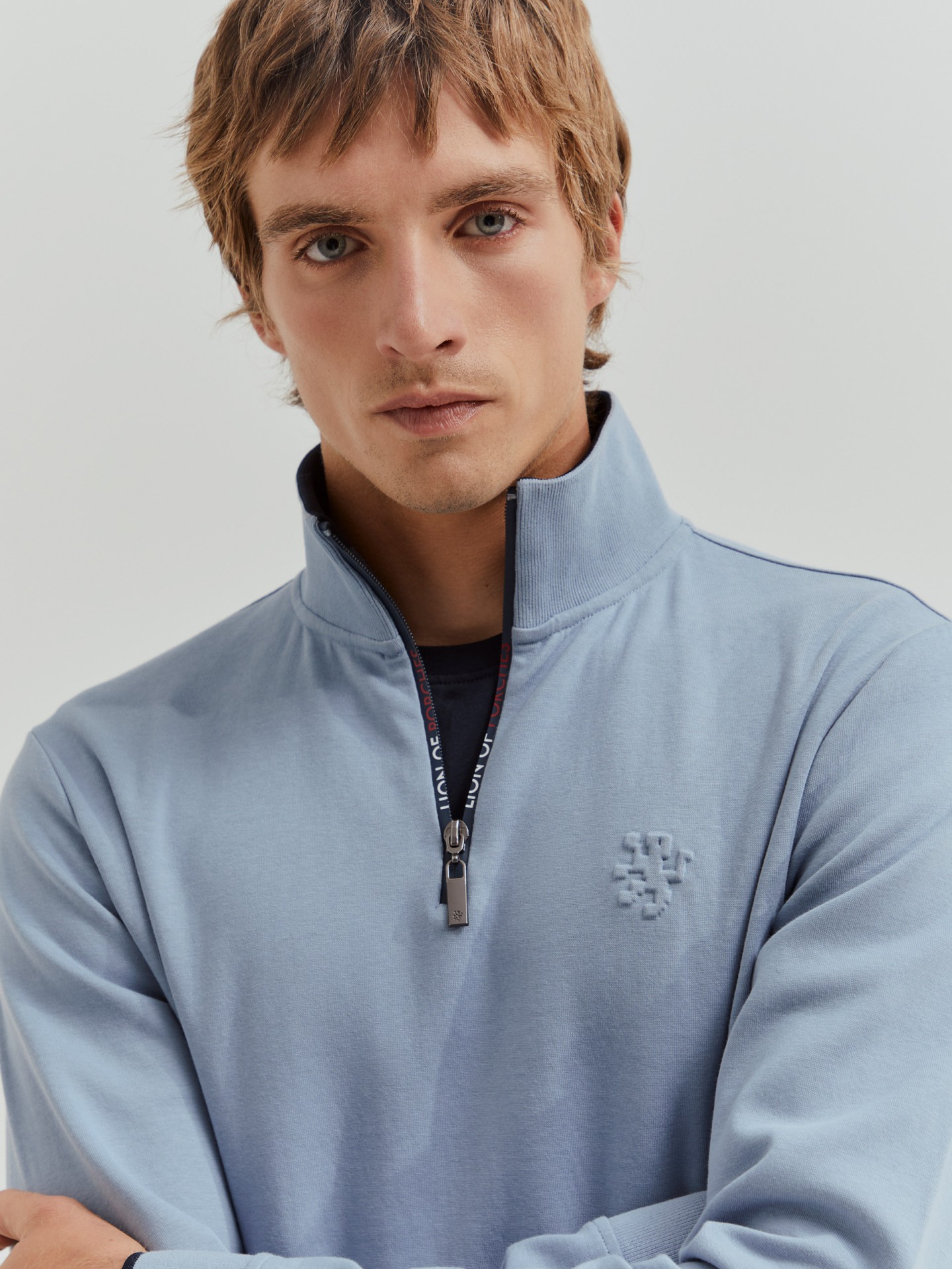 Sweater gola meio fecho