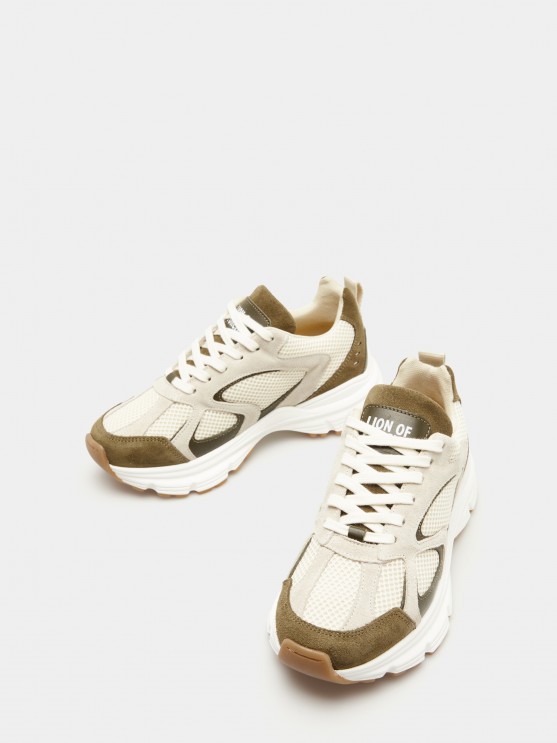 Zapatillas deportivas a juego