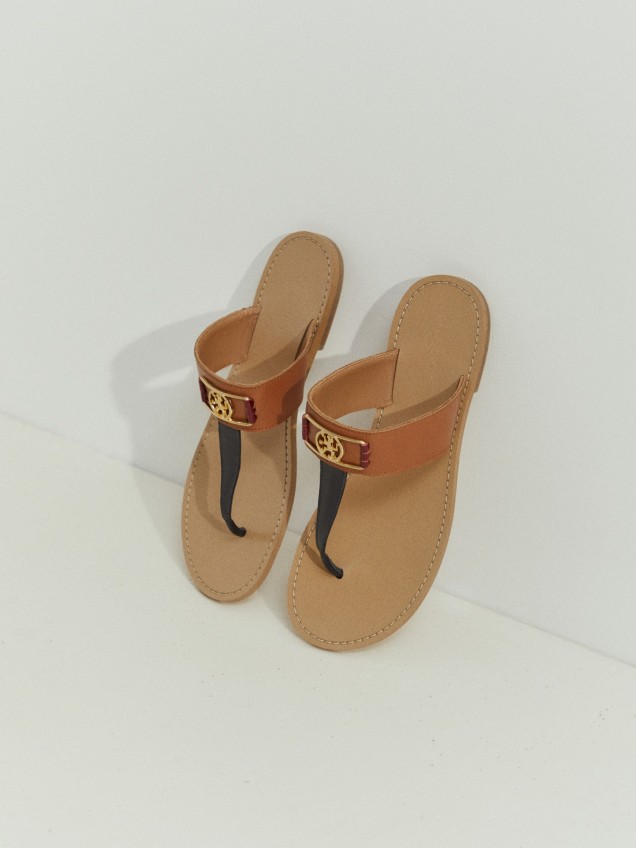 Flat leather sandals Flat leather sandals