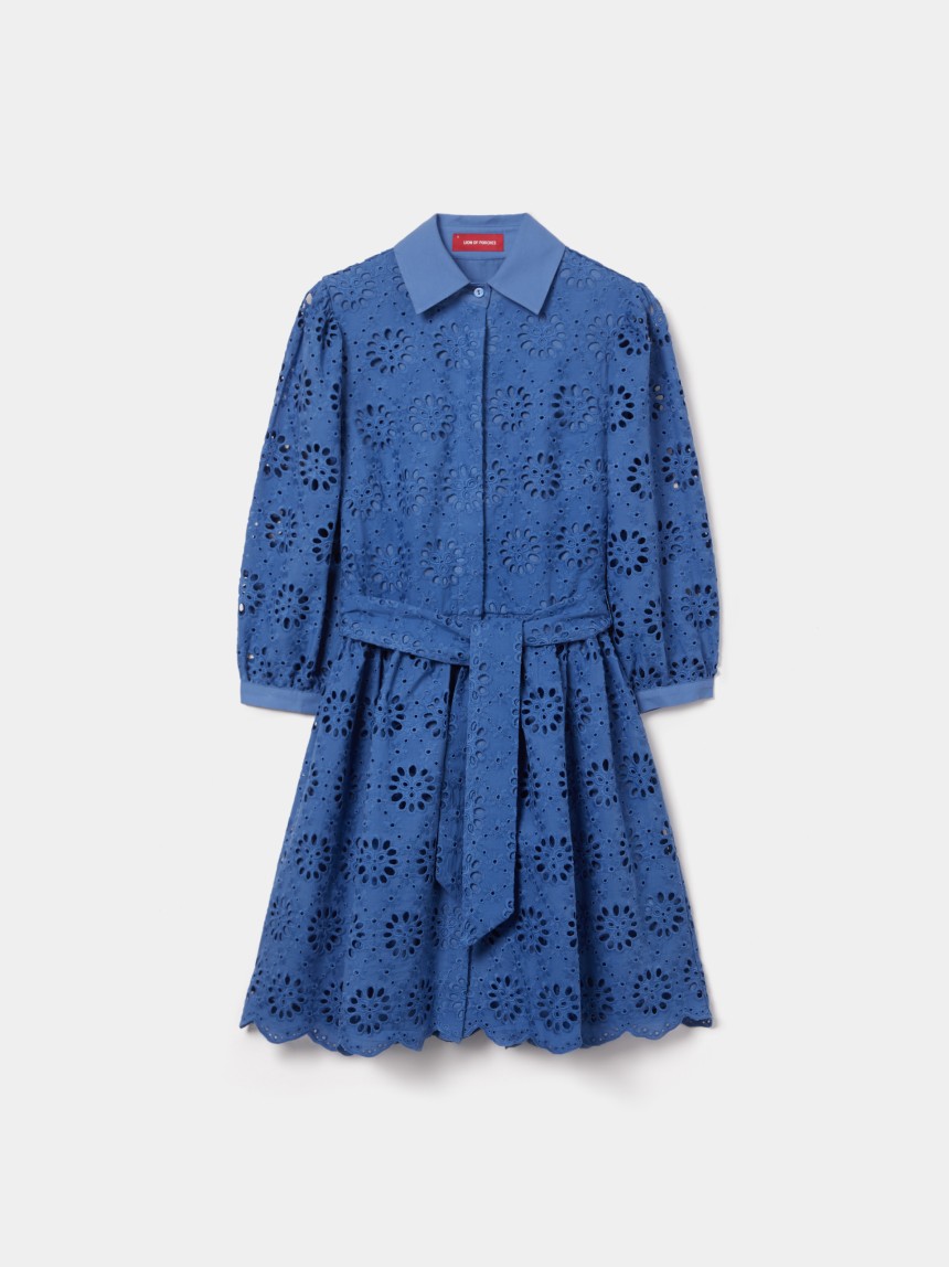 Vestido curto com bordado ingl�s
