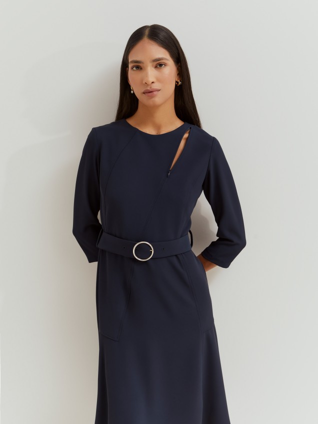 Short dress with belt