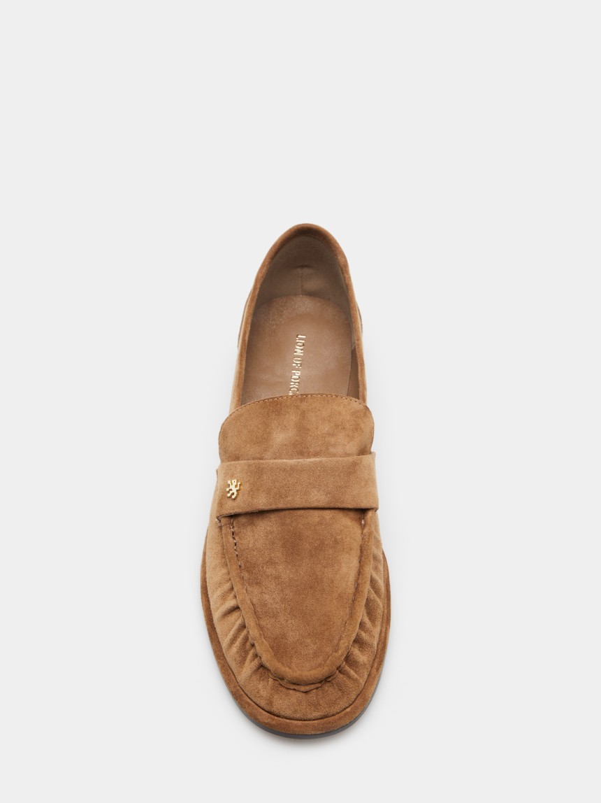 Loafers em camur�a