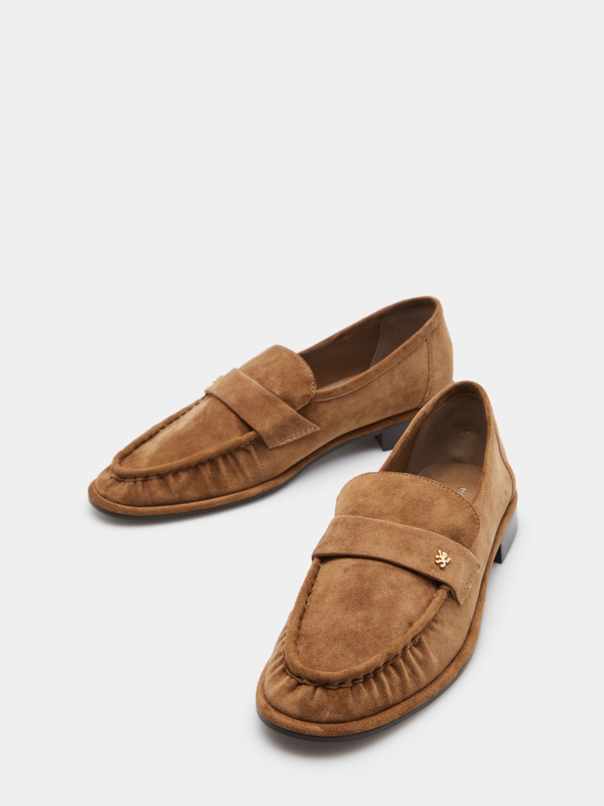 Loafers em camur�a