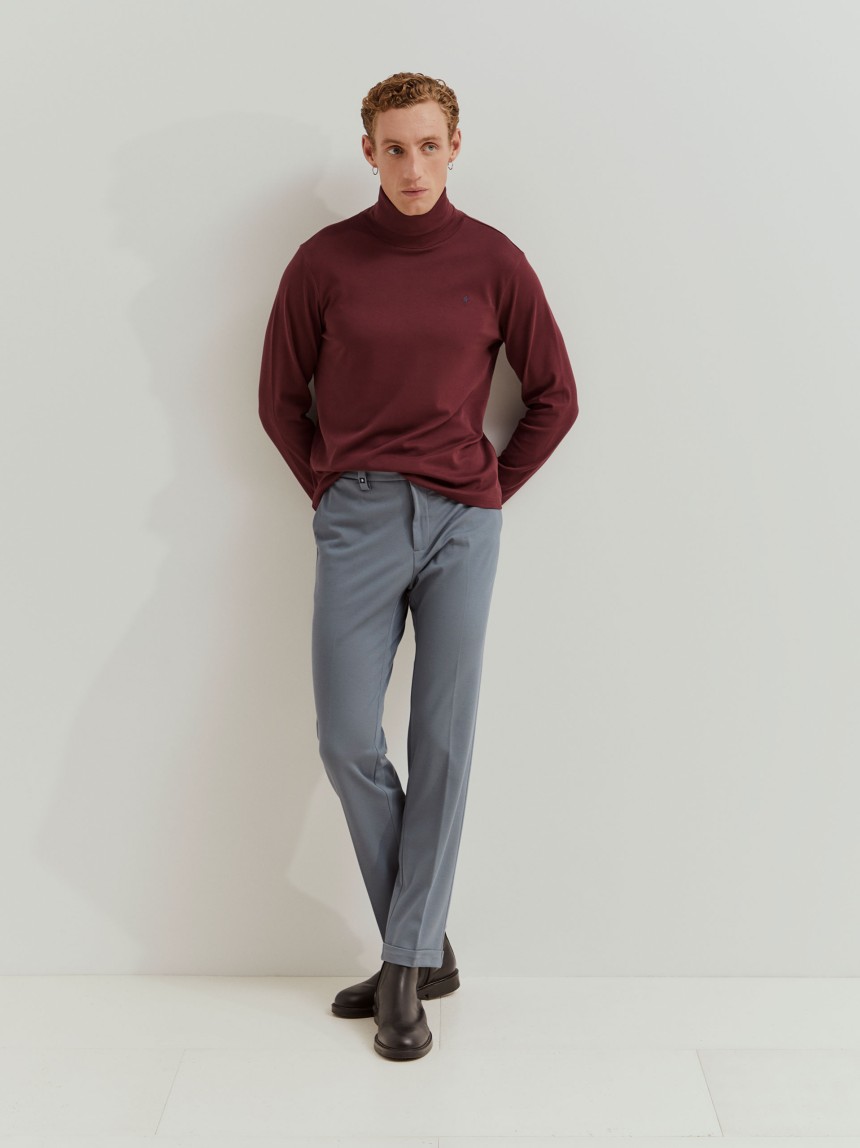 Su�ter b�sico de cuello alto
