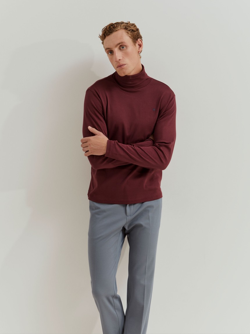 Su�ter b�sico de cuello alto