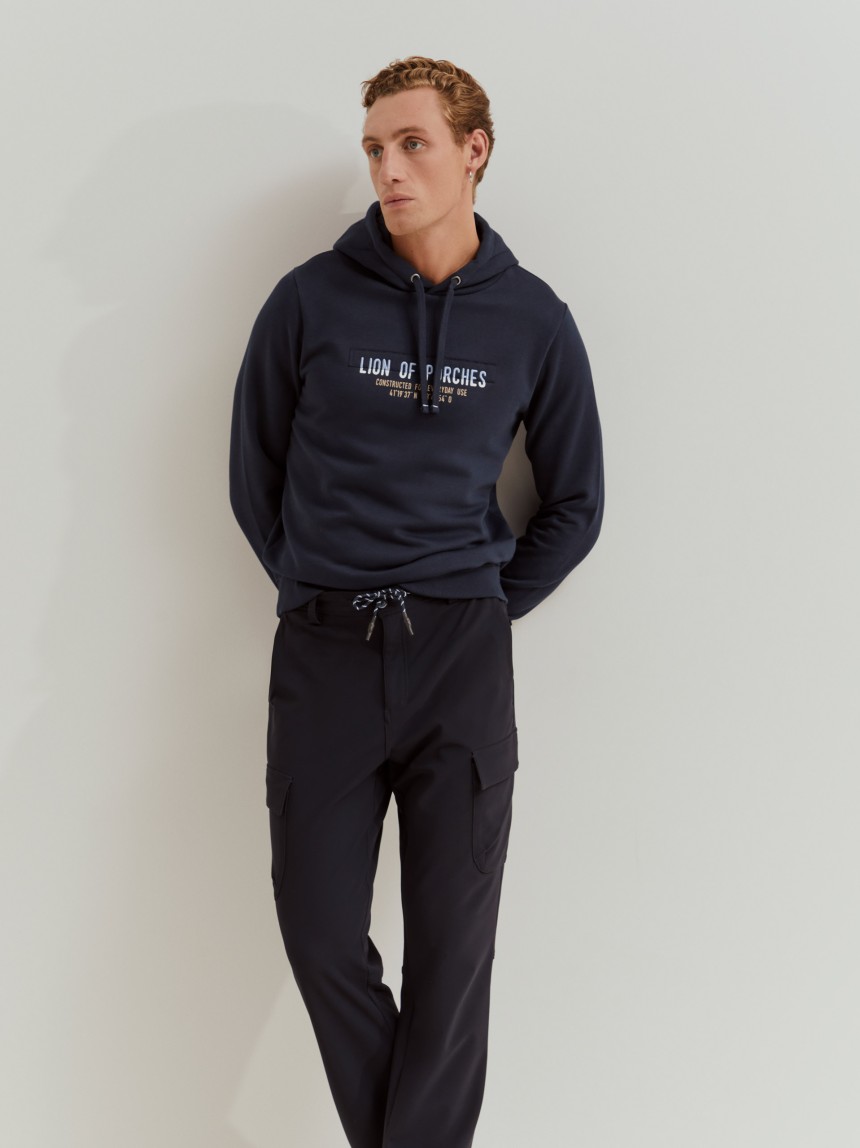 Sweatshirt com capuz