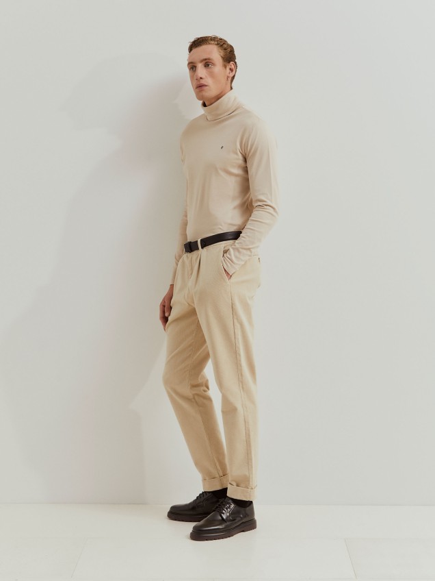 Camisola b�sica de gola alta