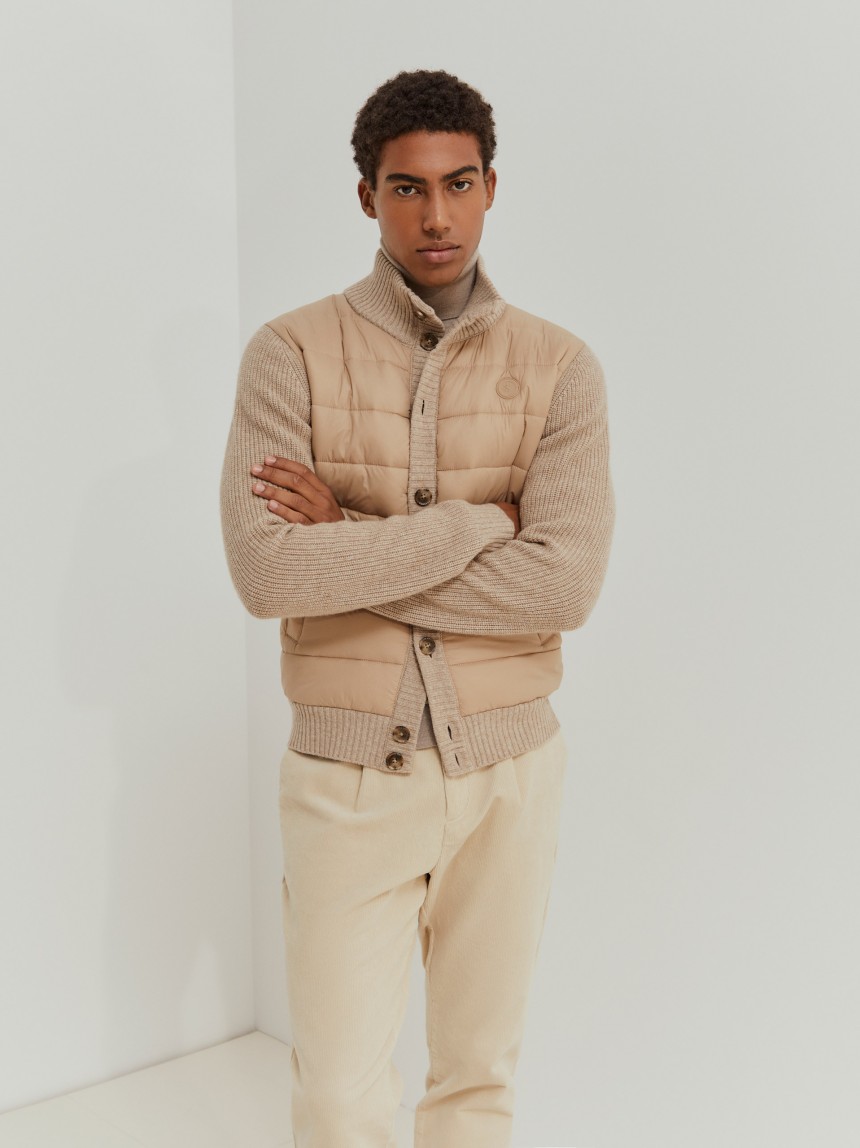 Blus�o com l�