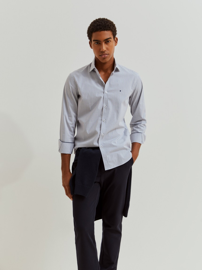 Camisa slim fit quadrados