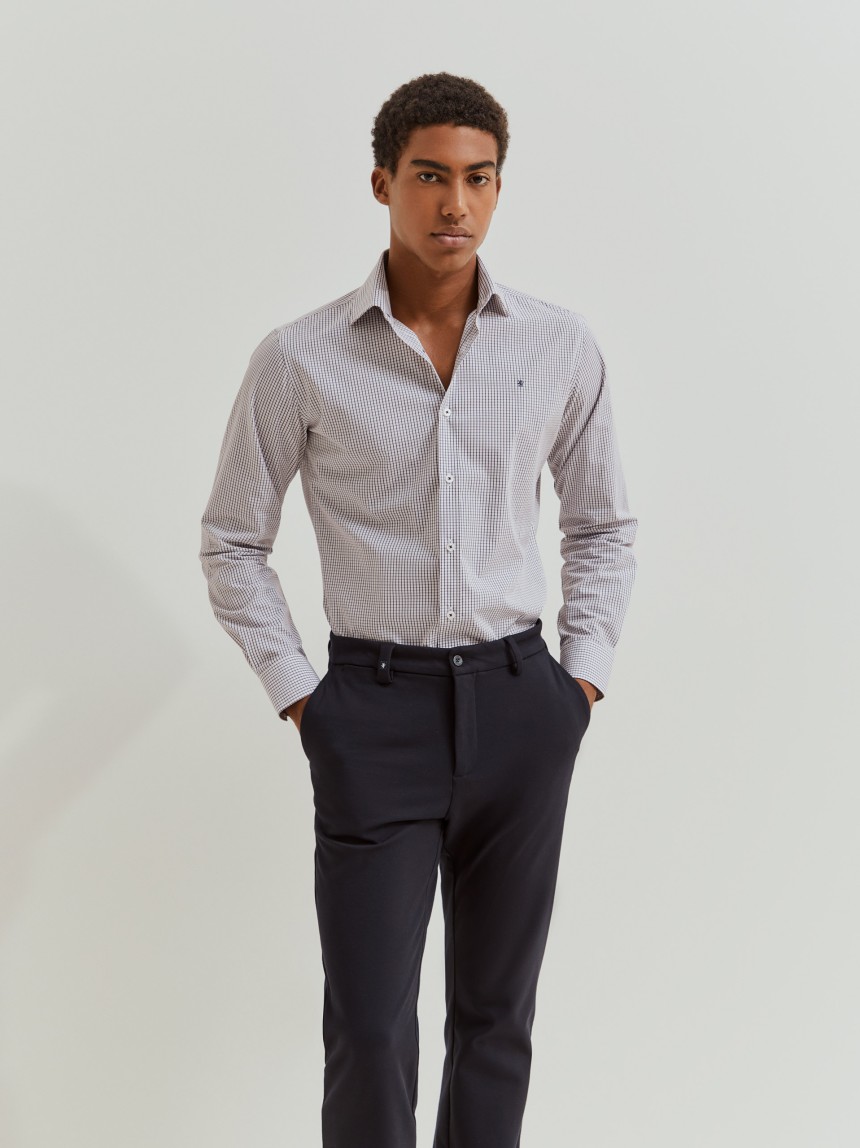 Camisa slim fit quadrados
