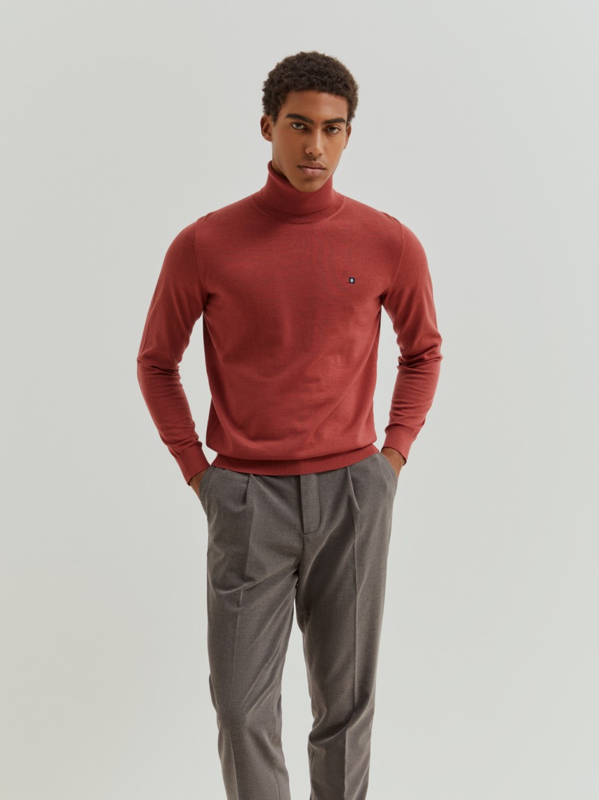 Camisola de gola alta