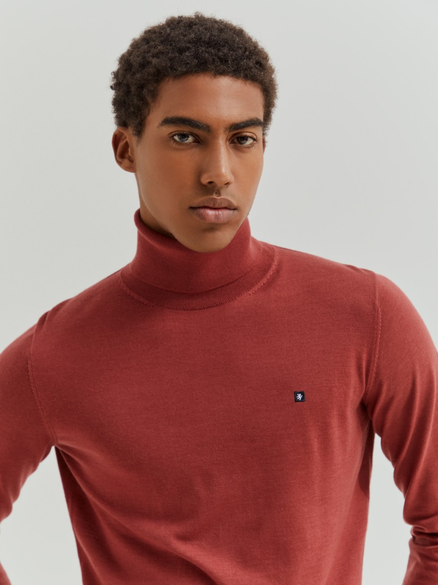 Camisola de gola alta