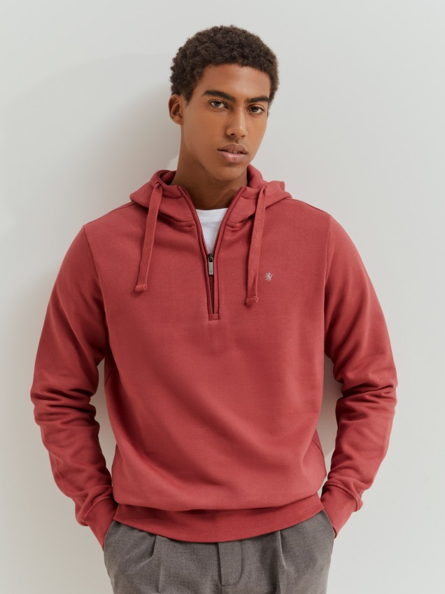 Sweater com capuz