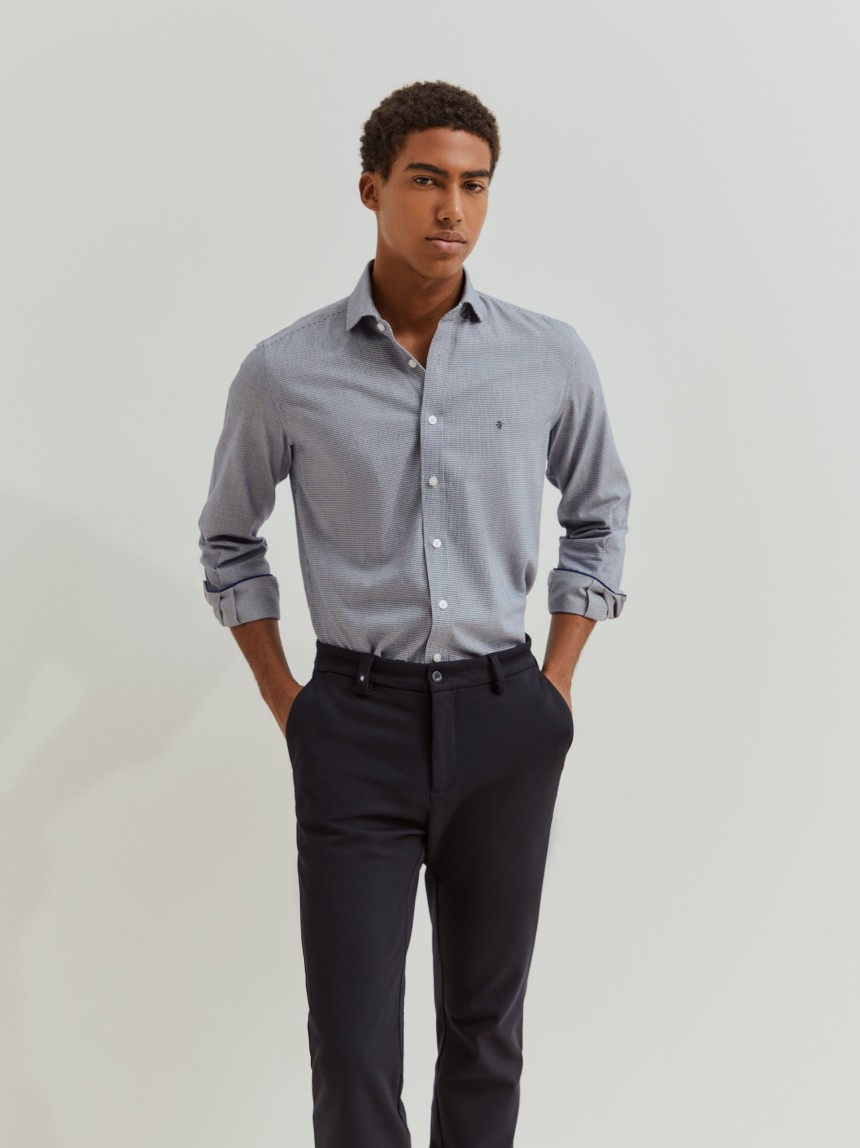 Camisa slim fit micropadr�o
