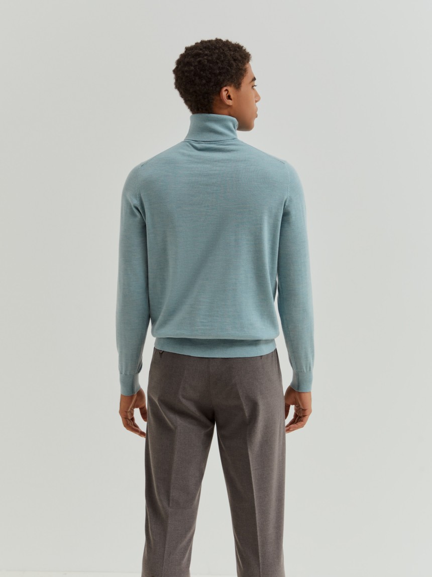 Camisola de gola alta