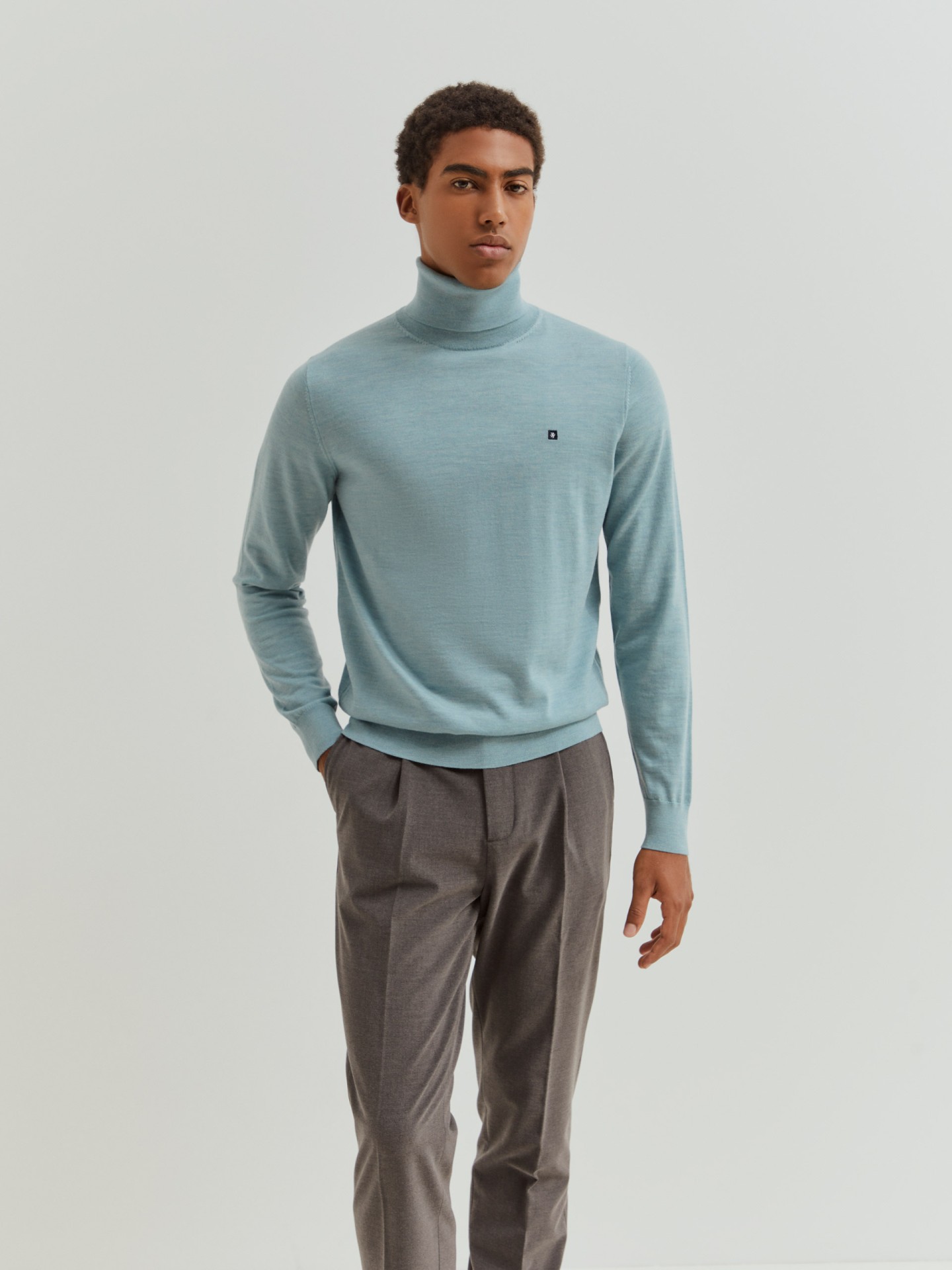 Camisola de gola alta