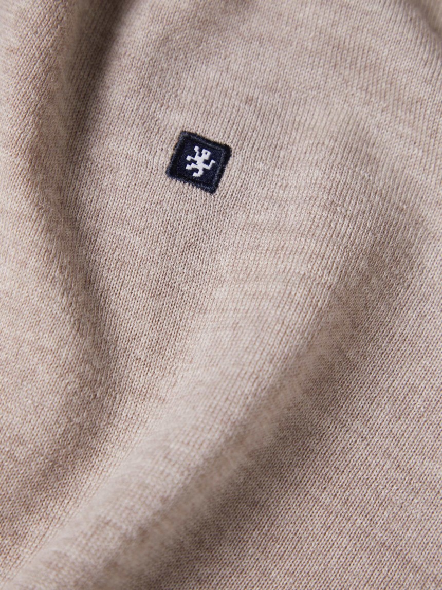 Camisola de gola alta