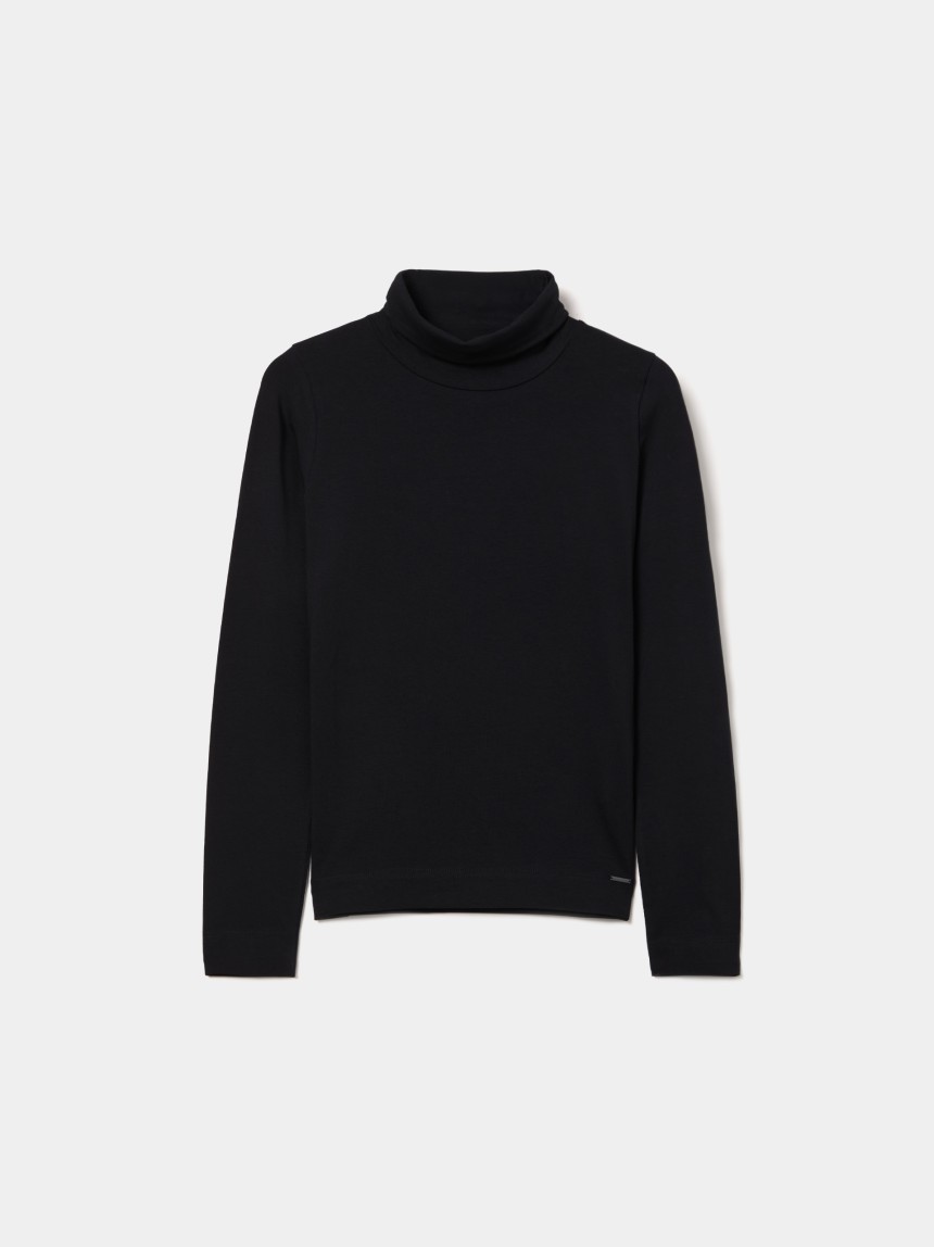 High-neck sweater