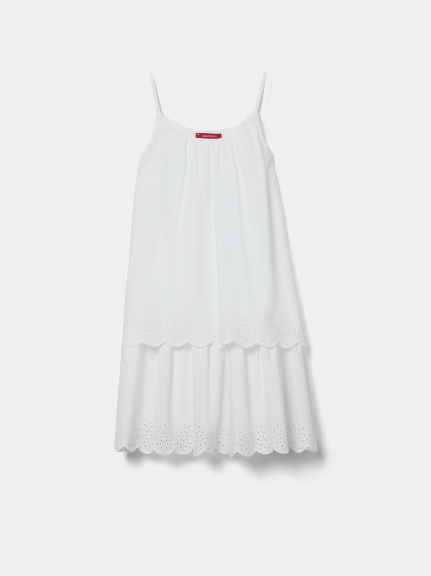 Vestido branco de bordado ingl�s