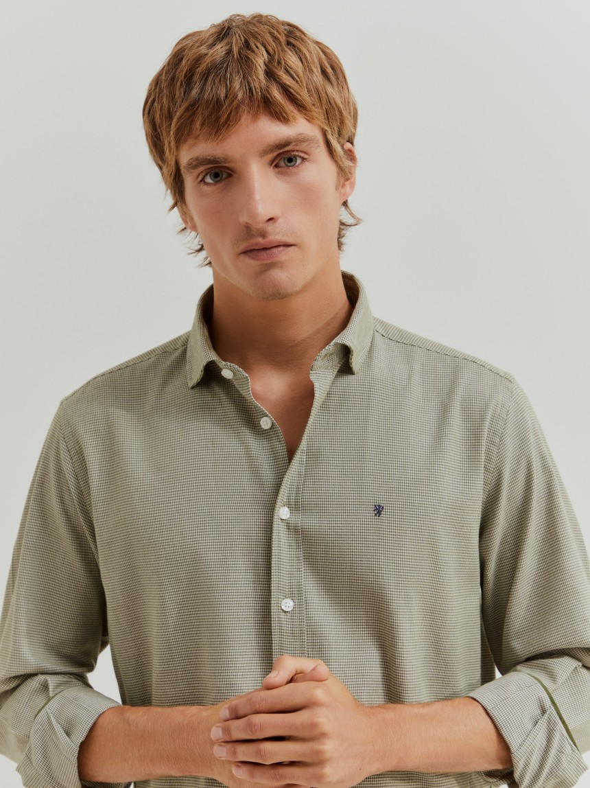 Camisa slim fit micropadr�o