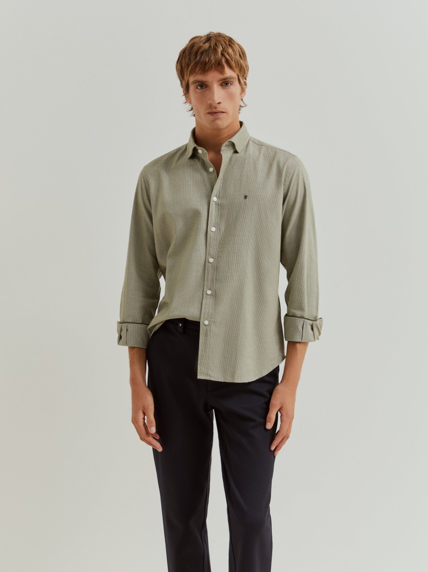 Camisa slim fit micropadr�o