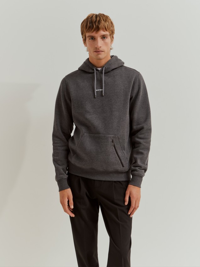 Sweater com capuz