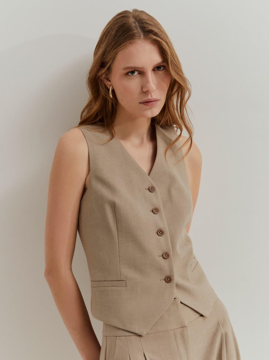 Fitted vest
