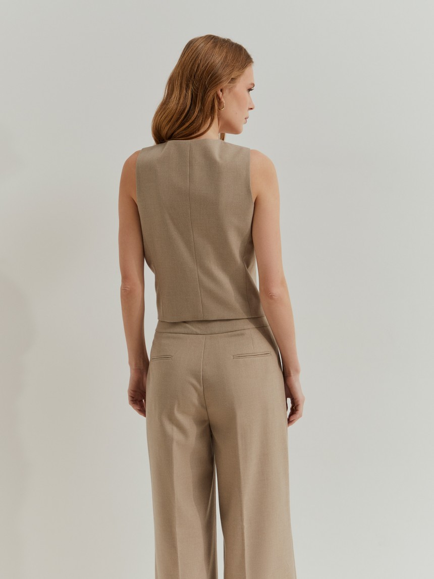 Fitted vest