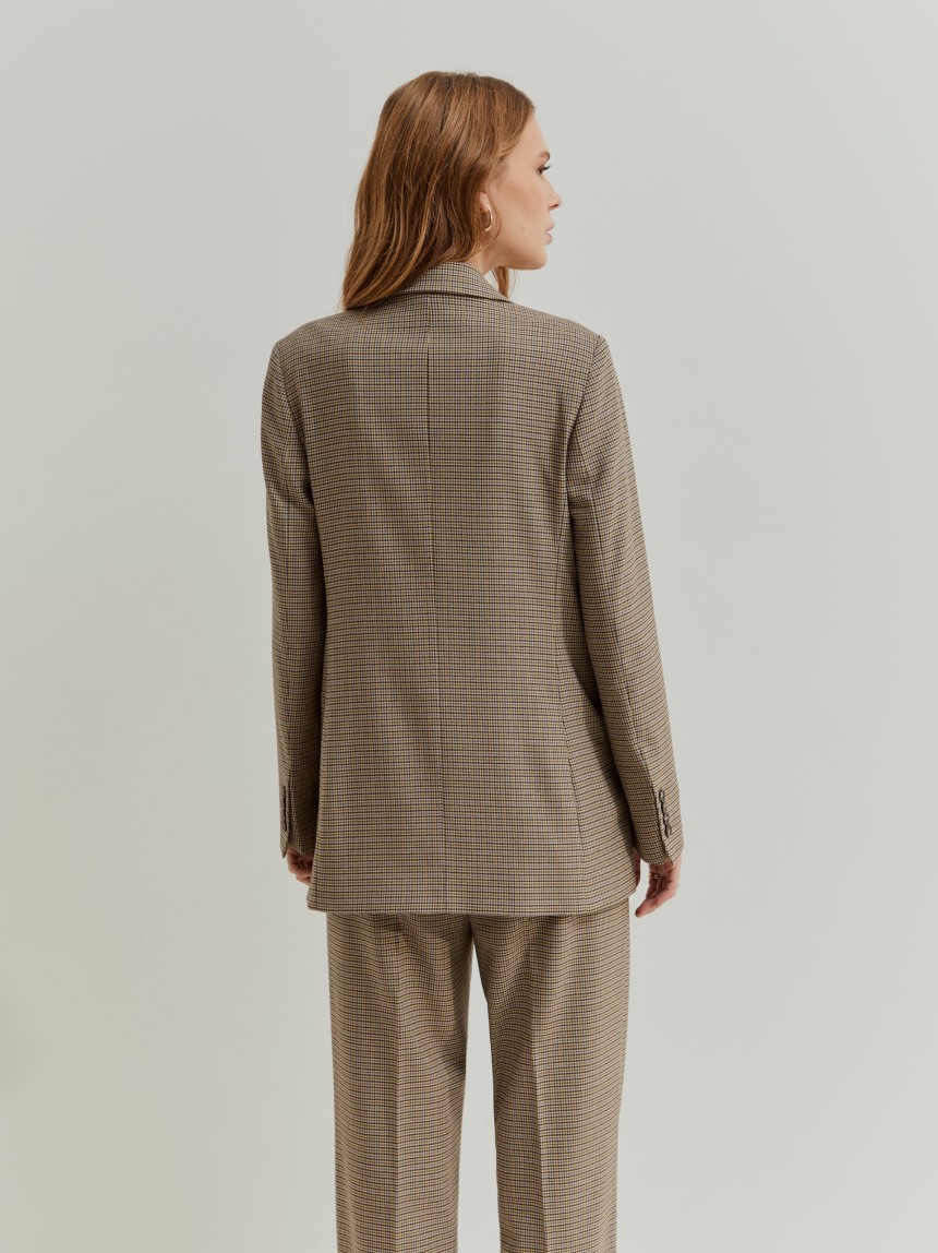 Blazer with oversleeve