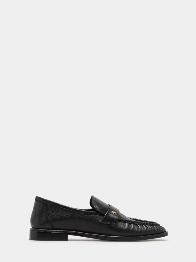Mocassins de pele
