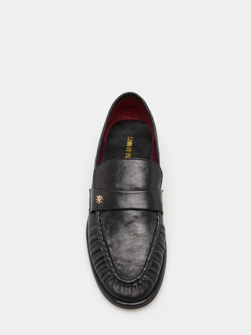 Mocassins de pele