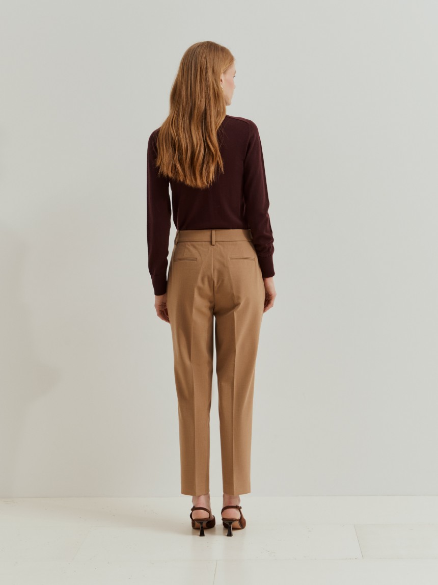 Classic chino trousers