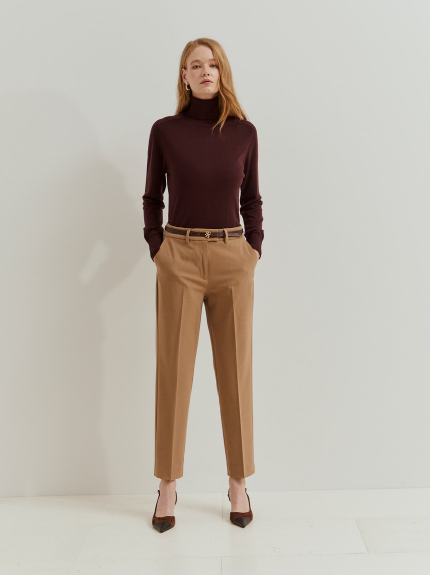 Classic chino trousers