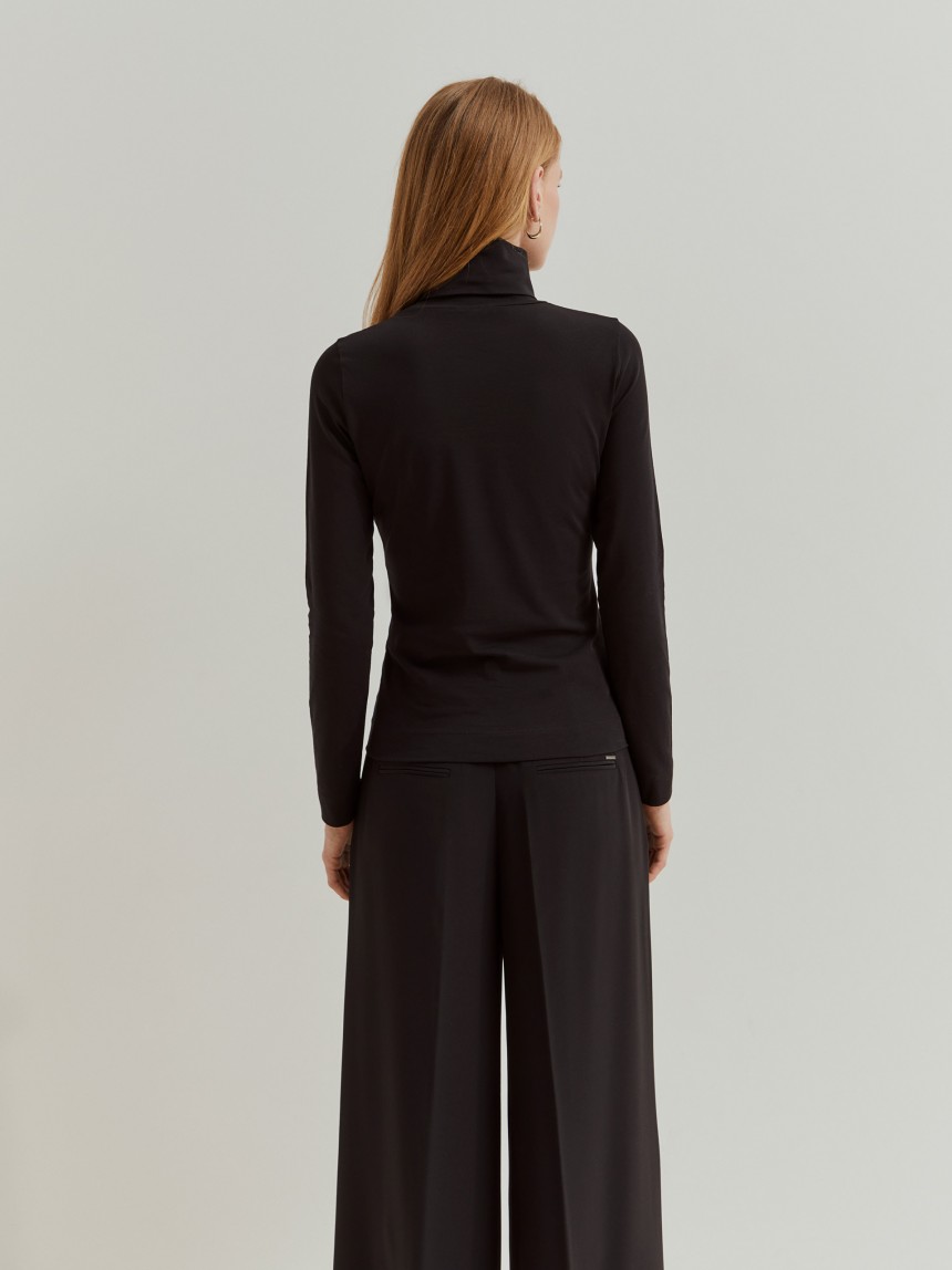 High-neck sweater
