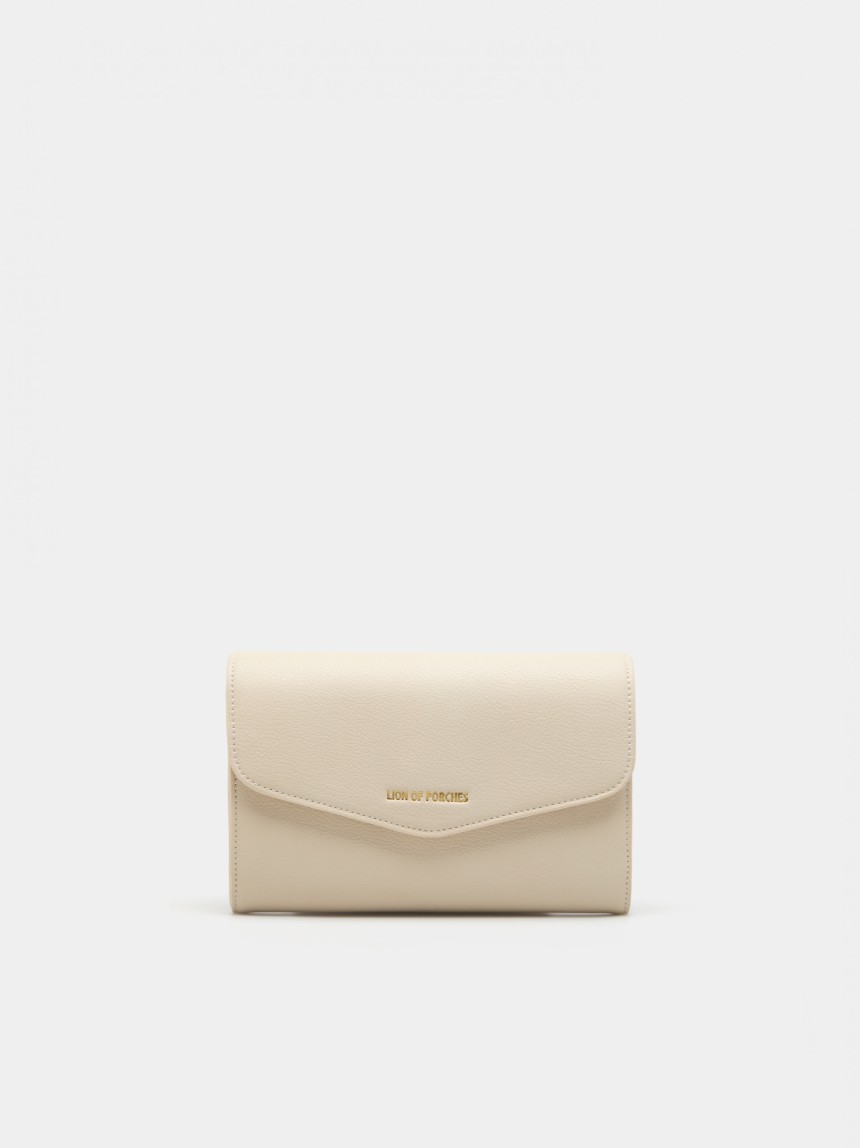 Clutch with removable strap