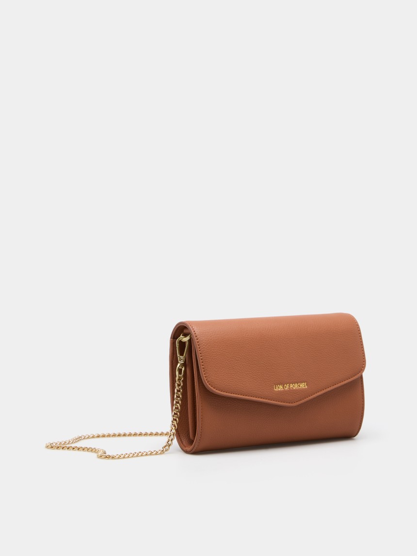 Clutch with removable strap