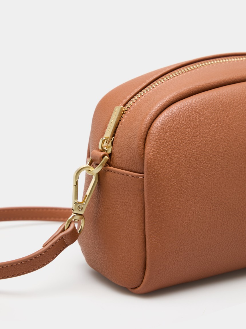 Crossbody toiletry bag