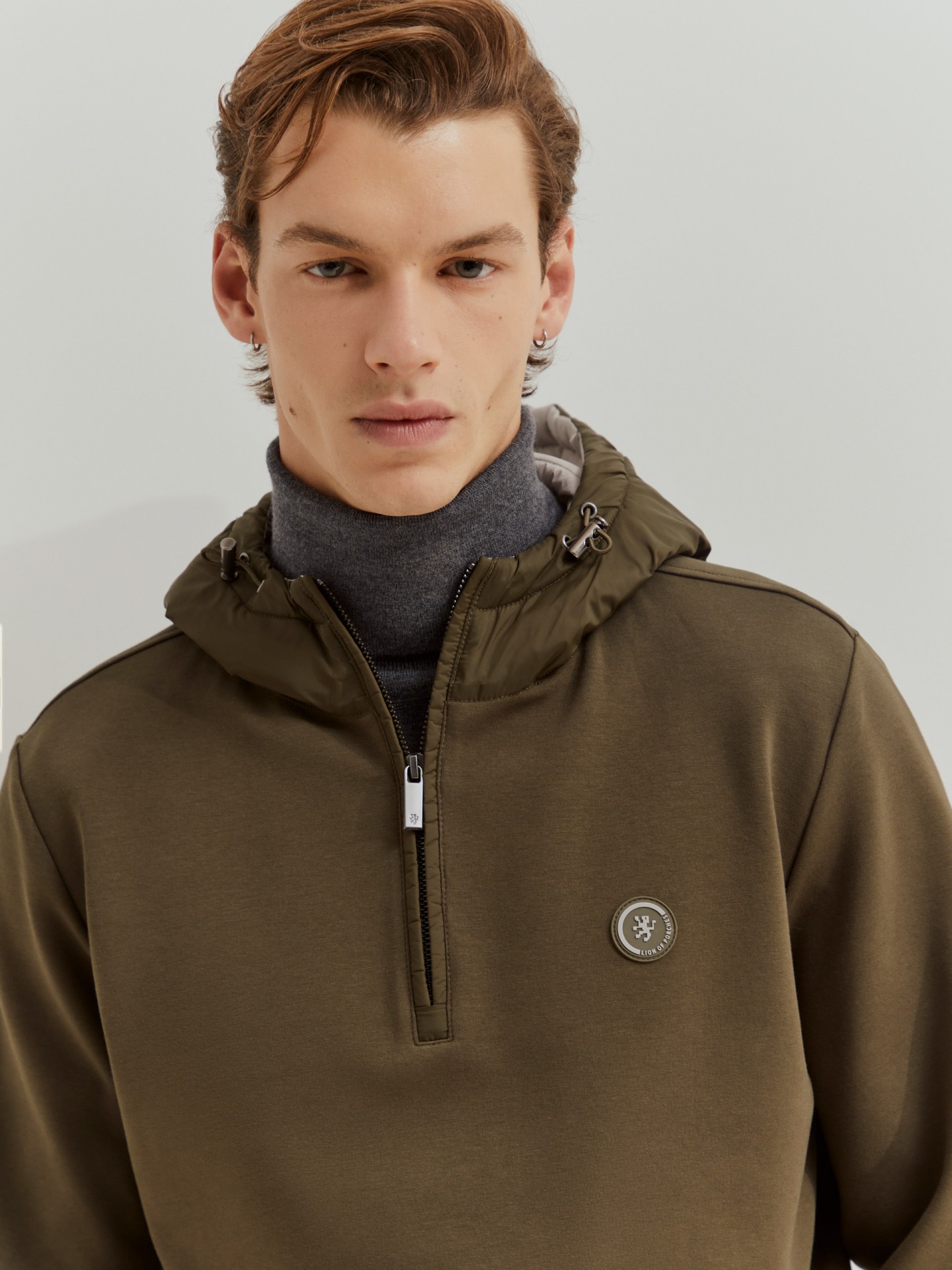Sweater com Capuz