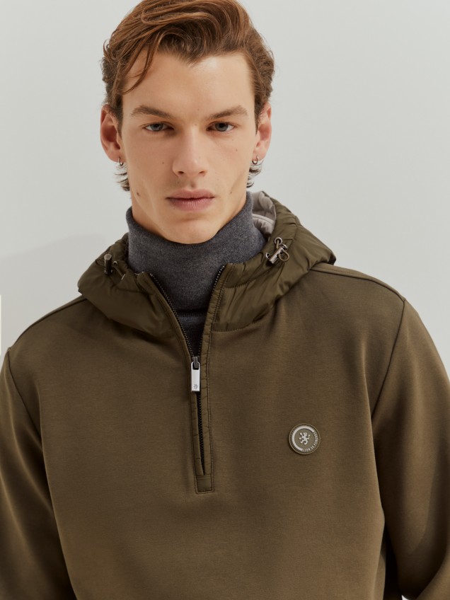 Sweater com Capuz