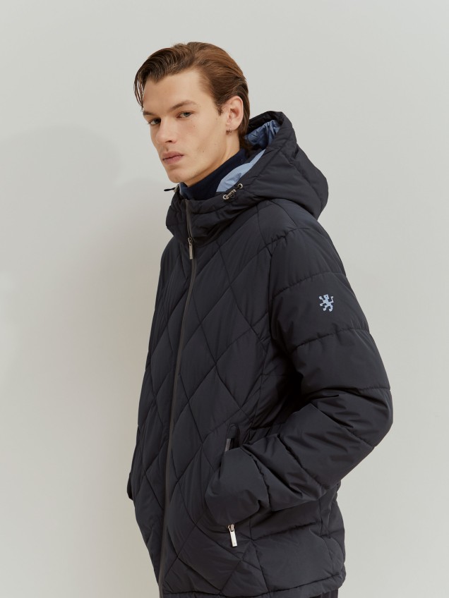 Blus�o acolchoado com capuz