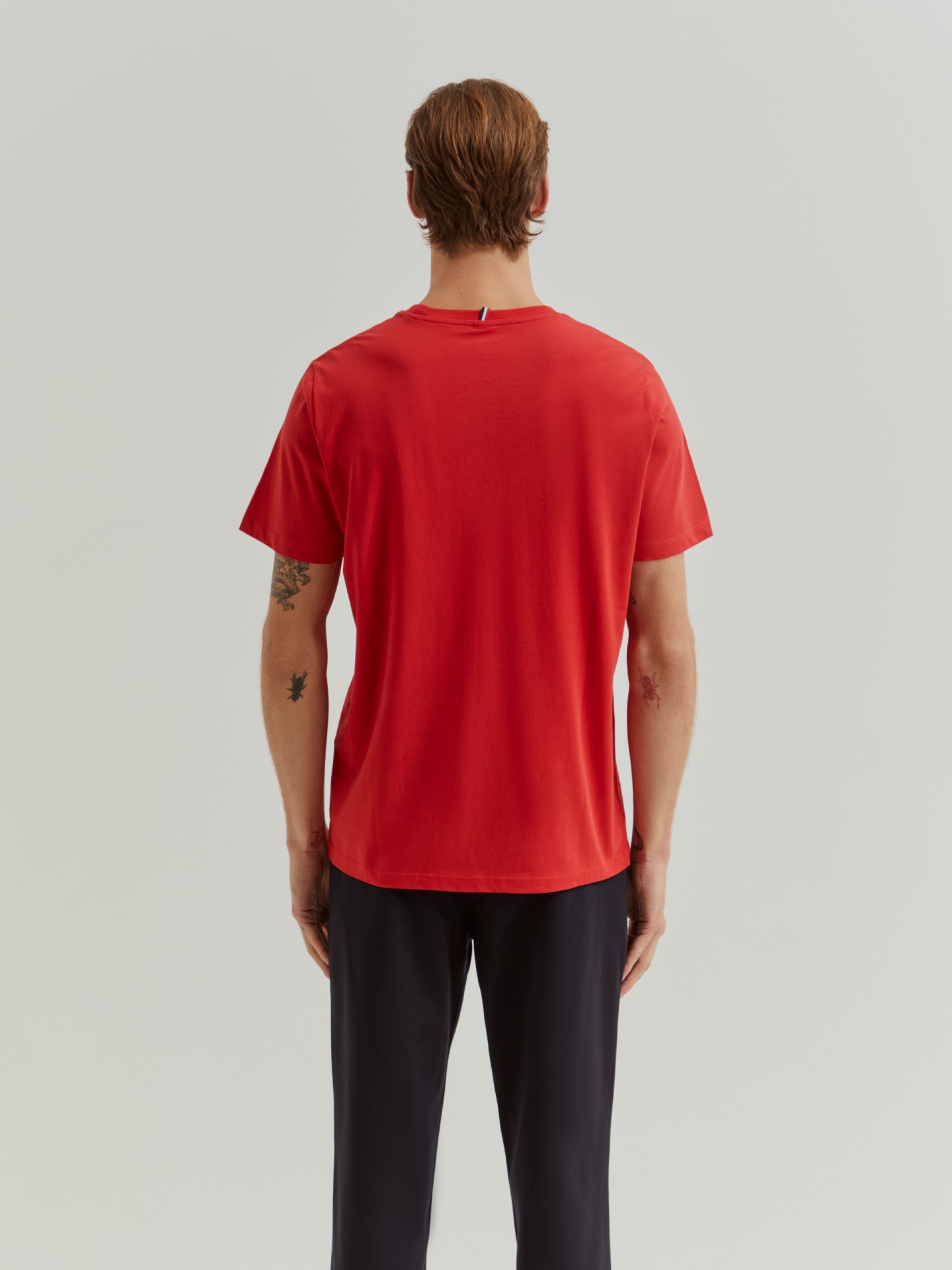 T-shirt básica de algodão