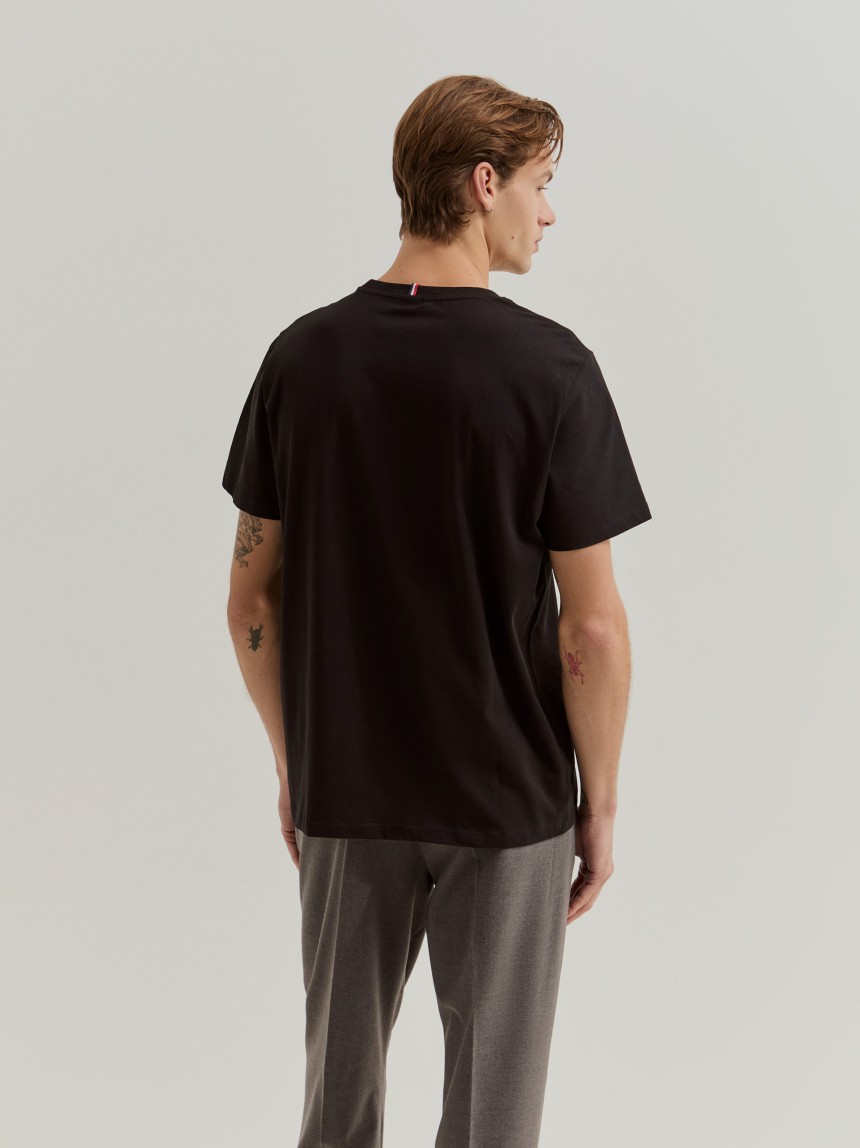 T-shirt básica de algodão