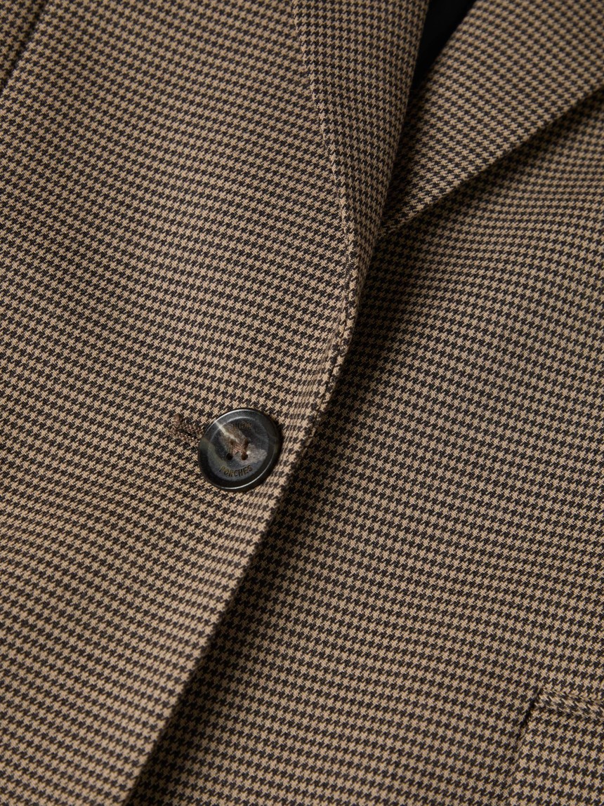 Blazer in houndstooth pattern
