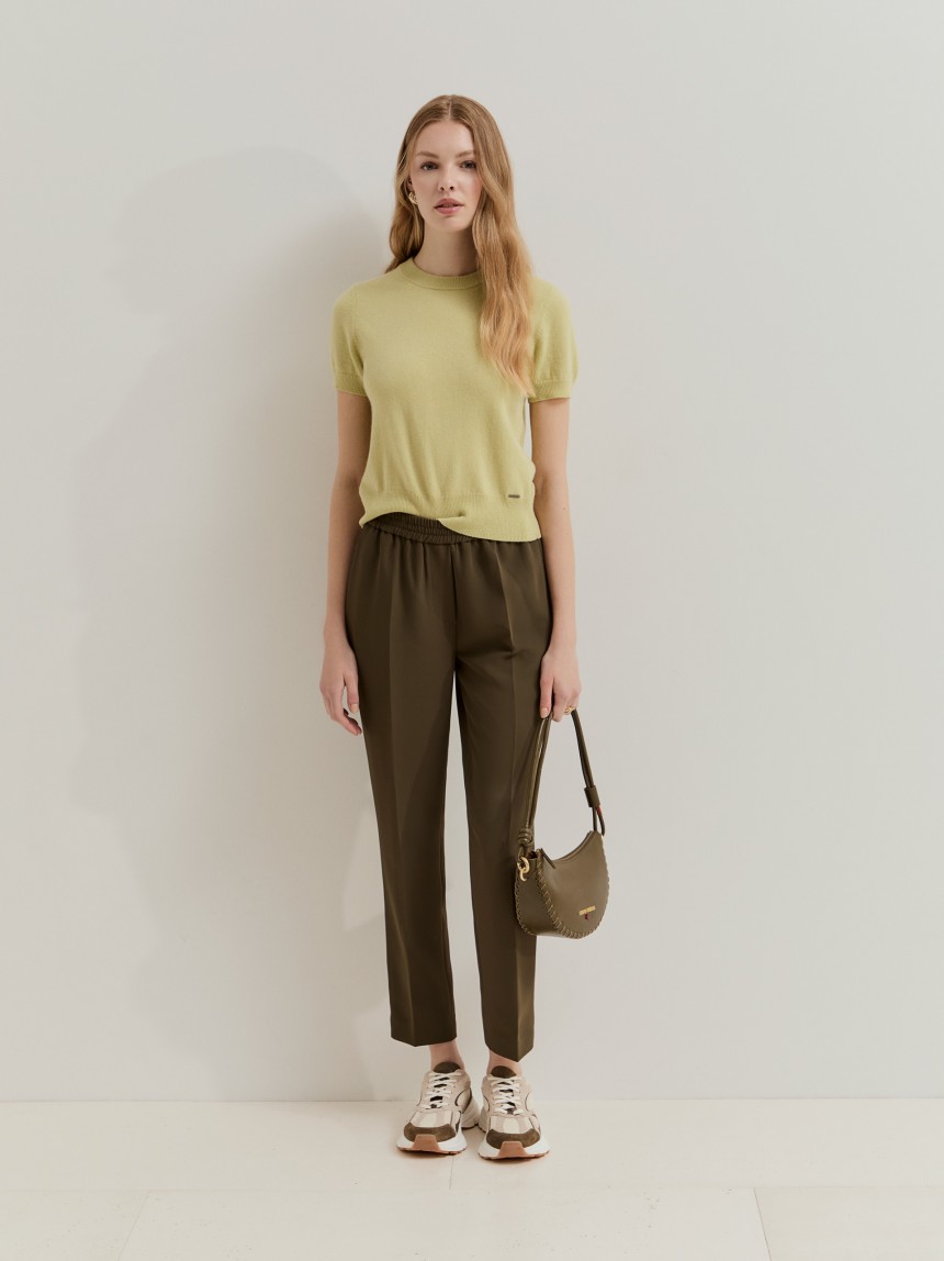 Flowy trousers with elastic waistband