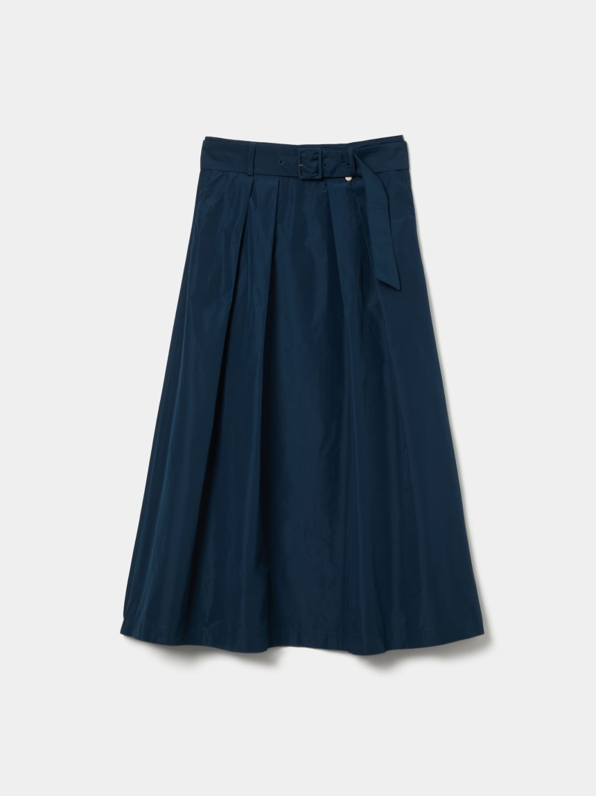 Saia midi com pregas