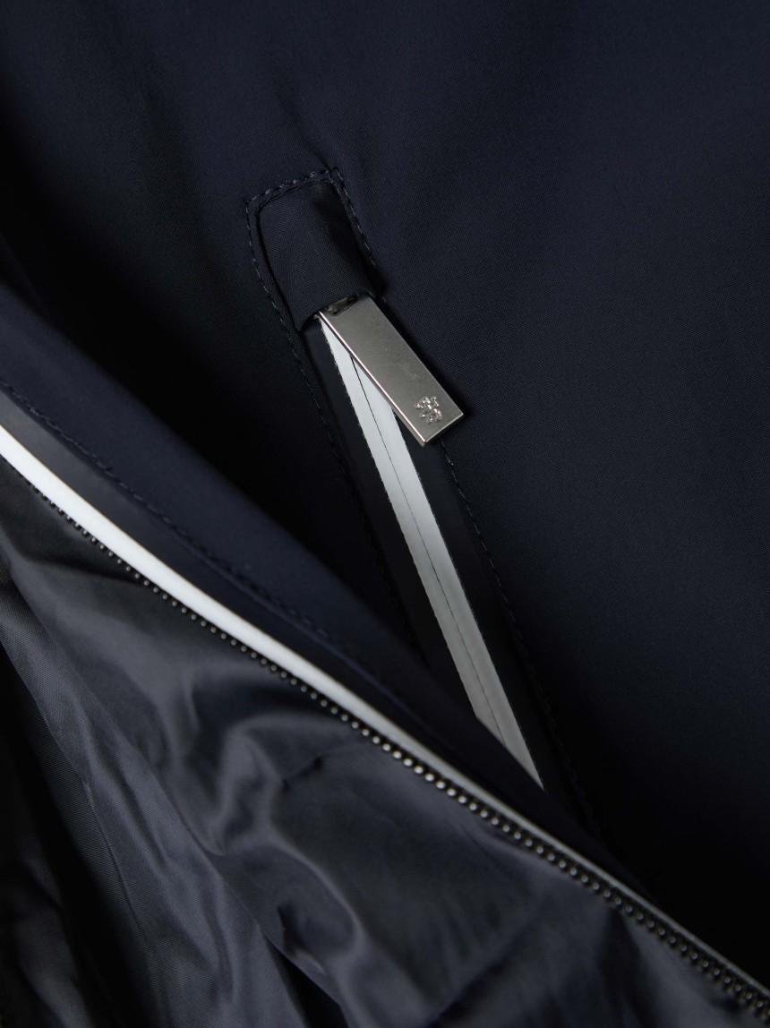 Windbreaker sweatshirt