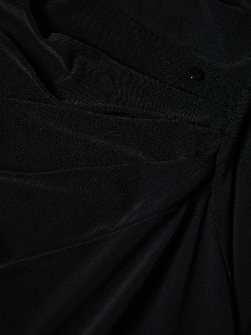 Vestido de malha assim�trico