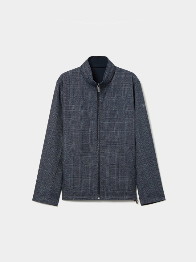 Reversible hooded jacket
